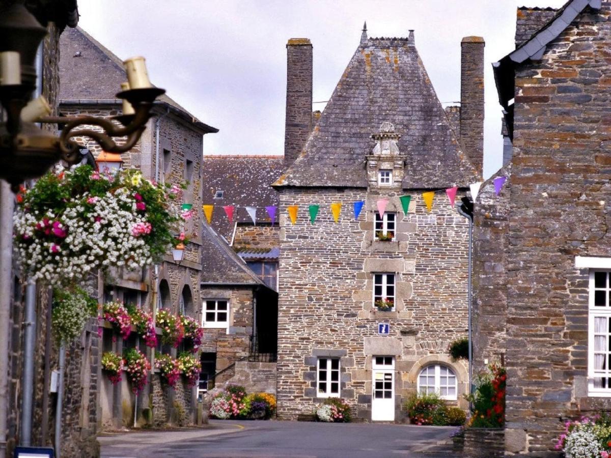 L'Ancien Presbytere Lescouet-Gouarec Exterior foto